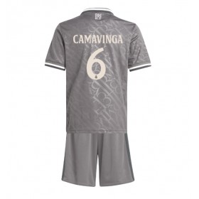 Real Madrid Eduardo Camavinga #6 Tredje Kläder Barn 2024-25 Kortärmad (+ Korta byxor)